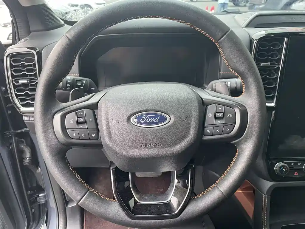 Ford Ranger — миниатюра 8
