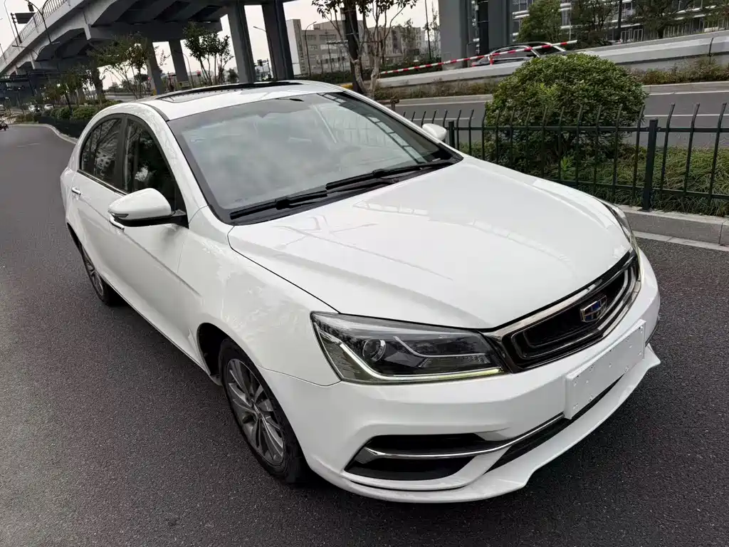 Geely Emgrand — миниатюра 3