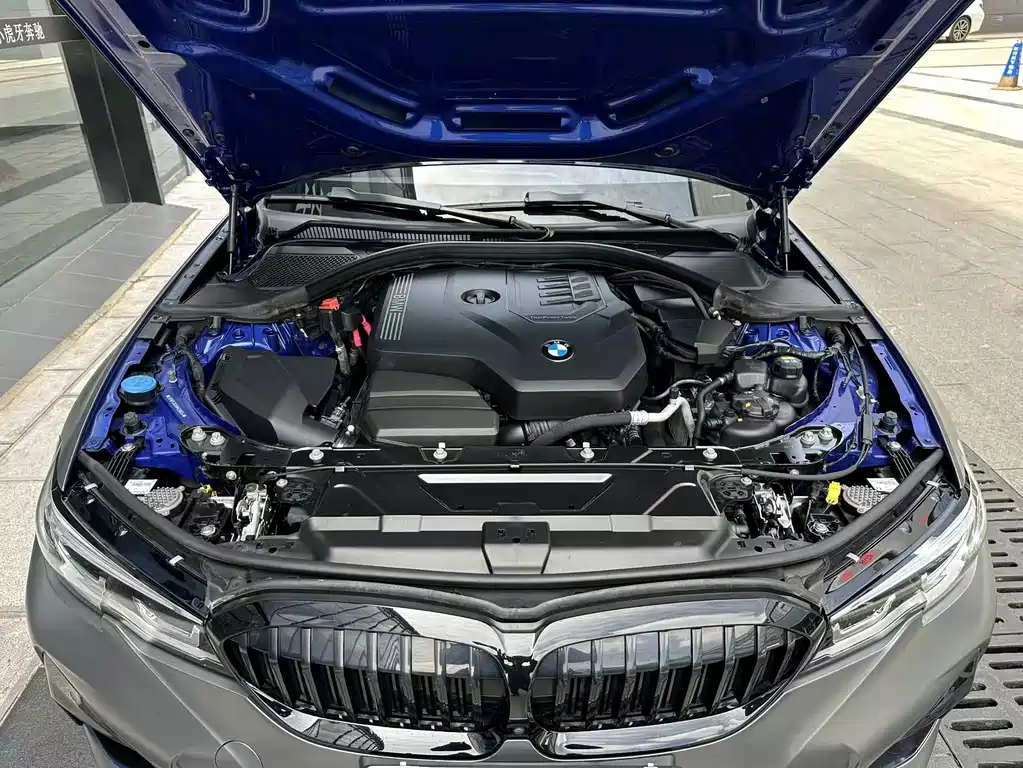BMW 3 Series — миниатюра 25
