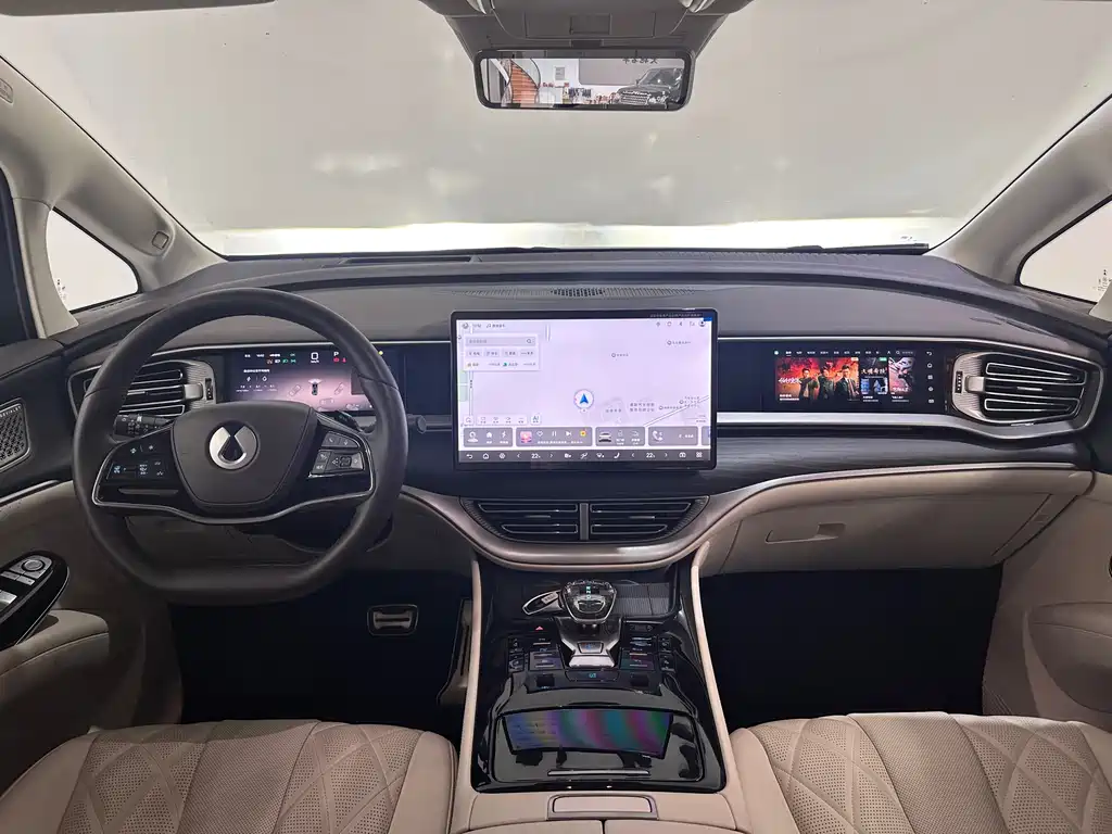 Denza D9 2025 DM-i Smart Drive 1020 Flagship