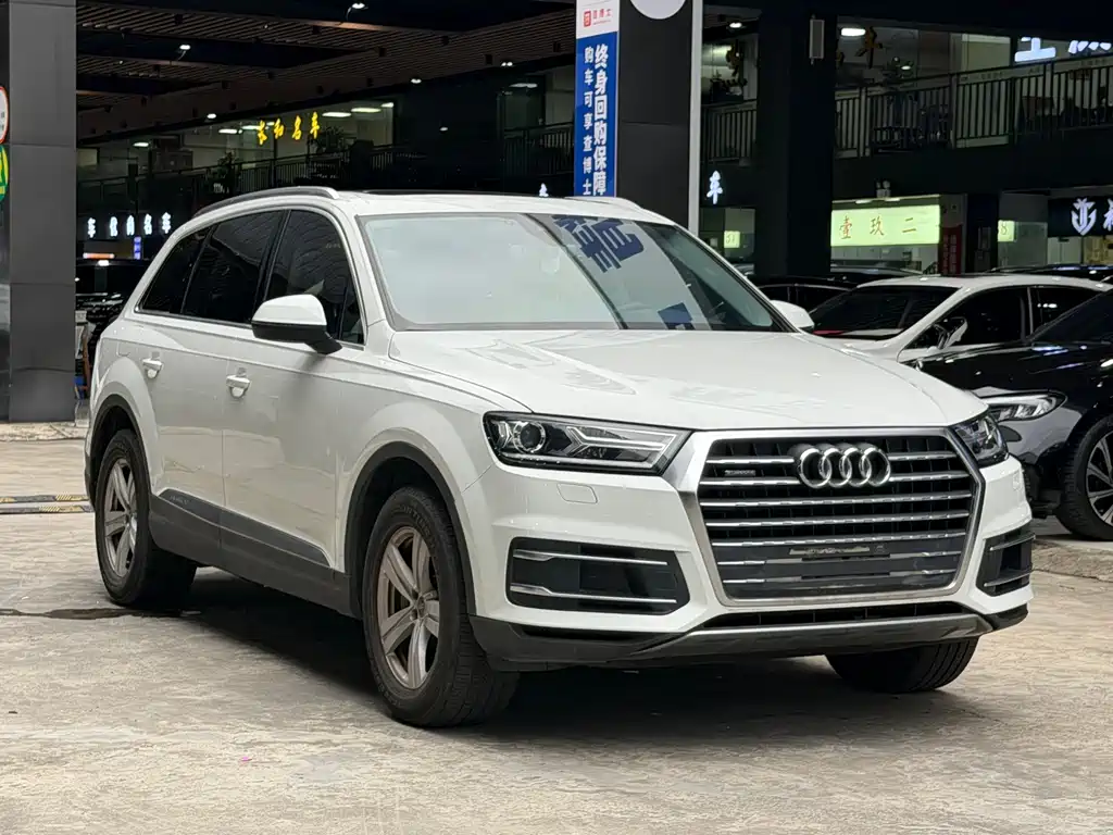 Audi Q7 — миниатюра 3