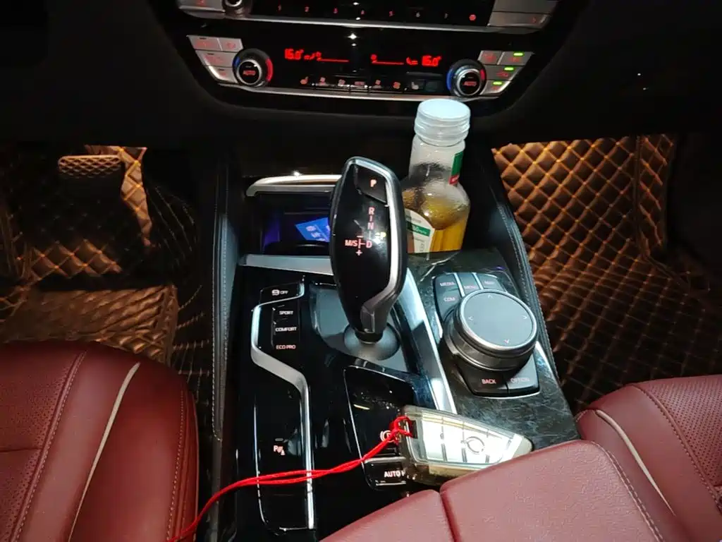 BMW 5 Series — миниатюра 14