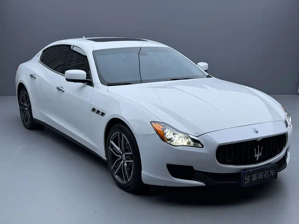 Maserati Quattroporte — миниатюра 6