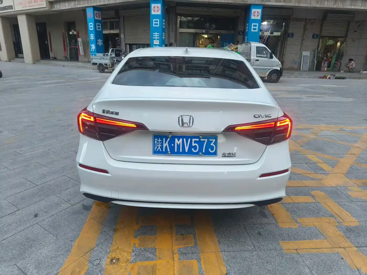 Honda Civic id 4659692 из Китая 13