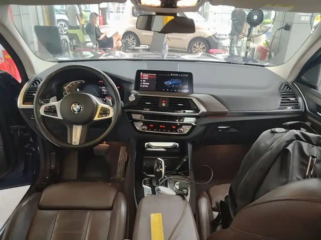 BMW X3 — миниатюра 10