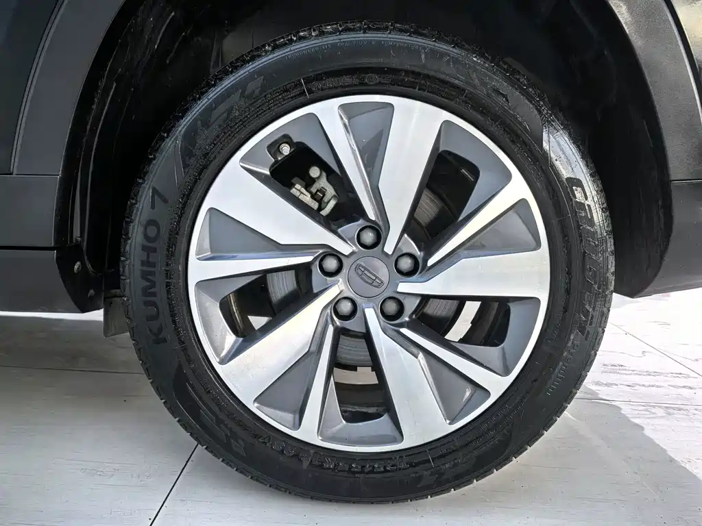 Geely Haoyue — миниатюра 17