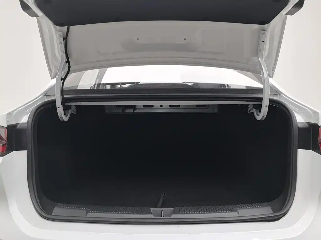 Roewe i5 — миниатюра 16