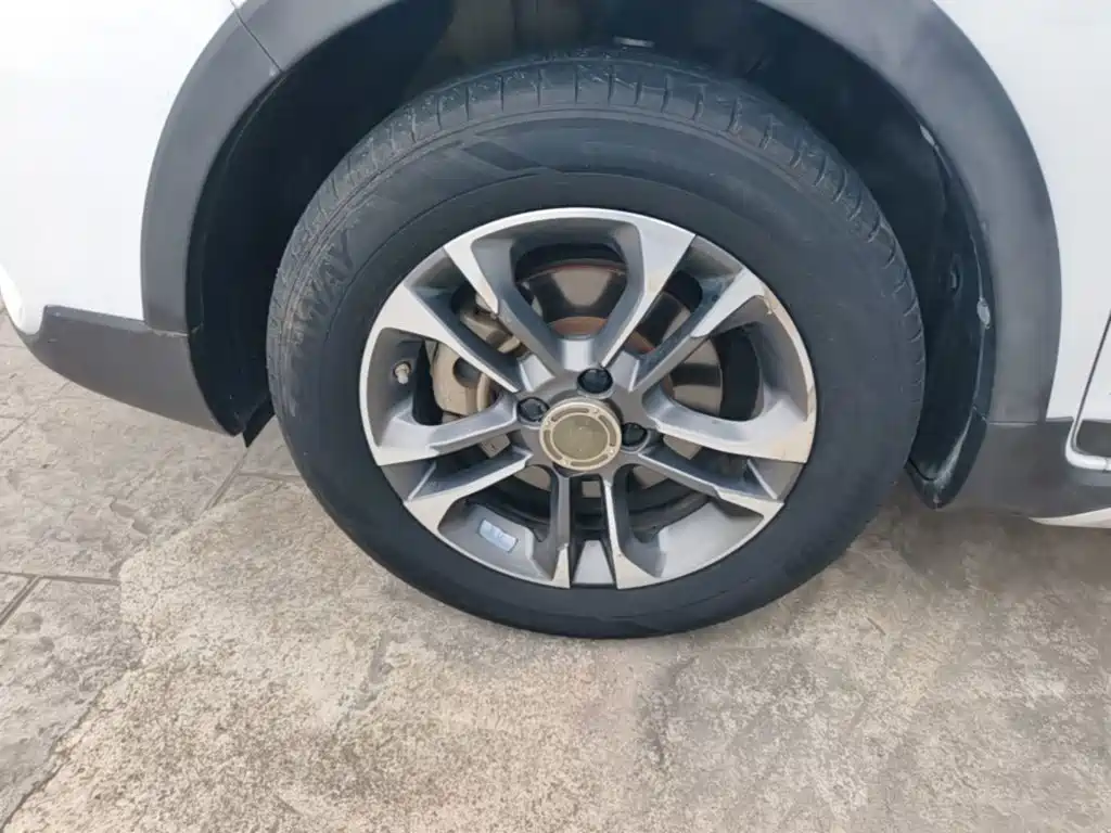 Geely Vision X3 — миниатюра 23