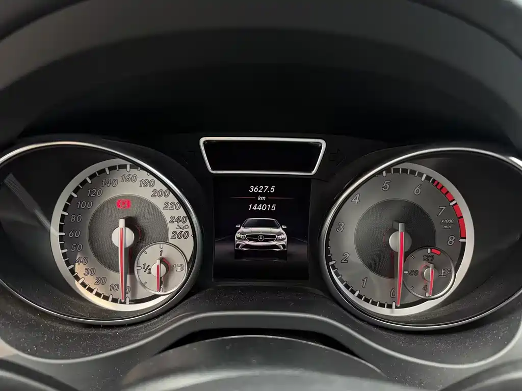 Mercedes-Benz CLA (Import) — миниатюра 7