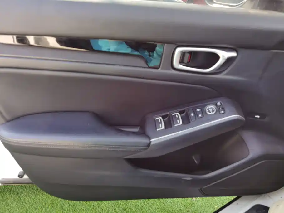 Honda Civic — миниатюра 7