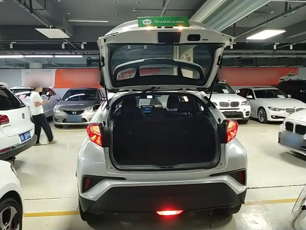 Toyota C-HR — миниатюра 19