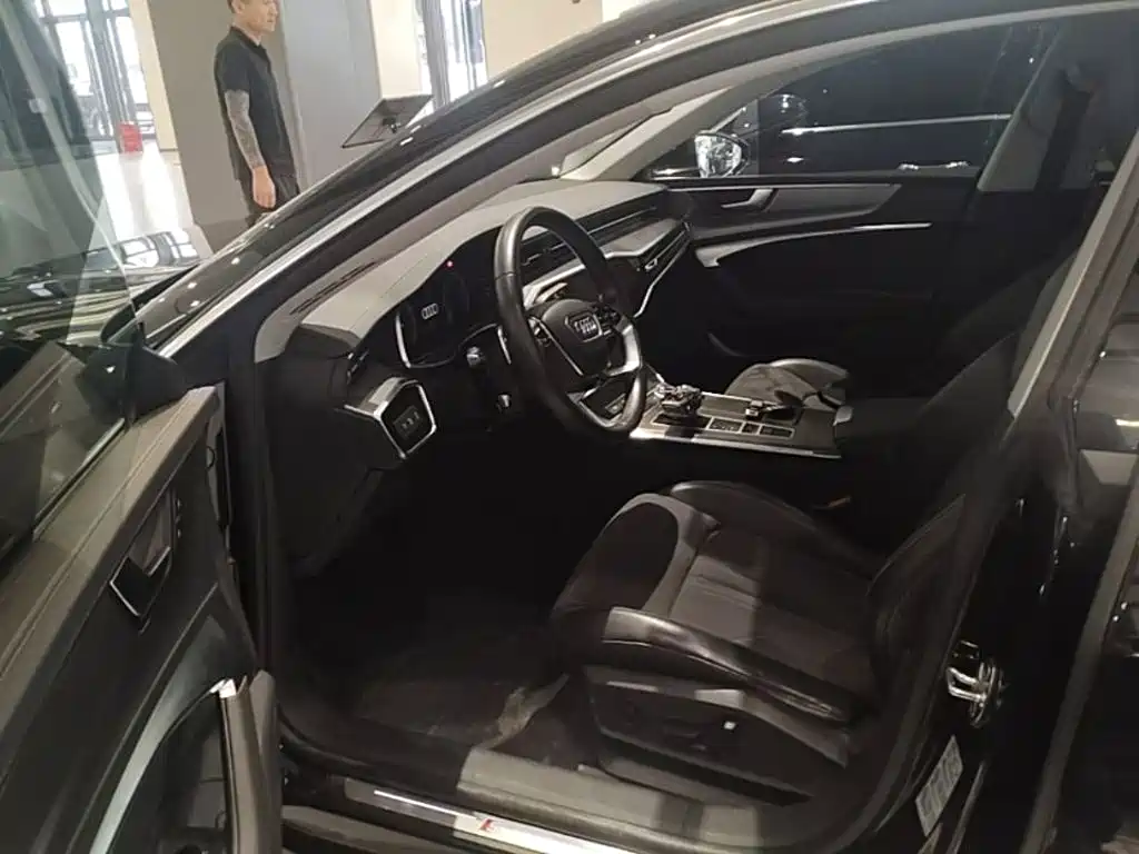 Audi A7L — миниатюра 23