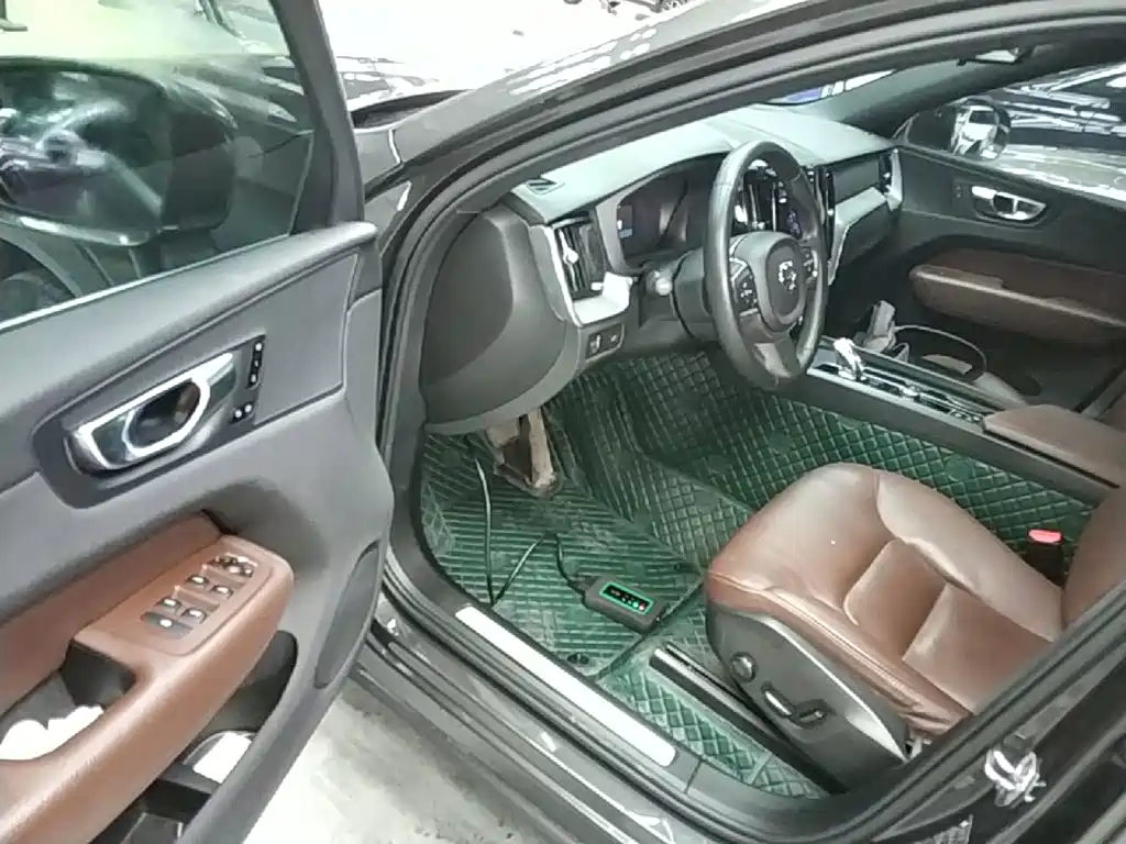Volvo XC60 — миниатюра 16