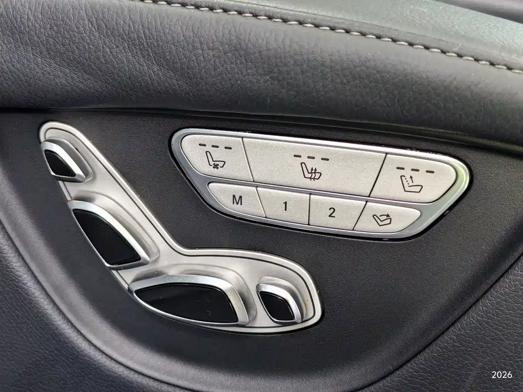 Mercedes-Benz V-Class — миниатюра 11
