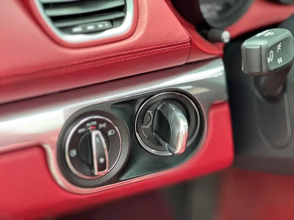 Porsche 718 2022 Boxster 2.0T