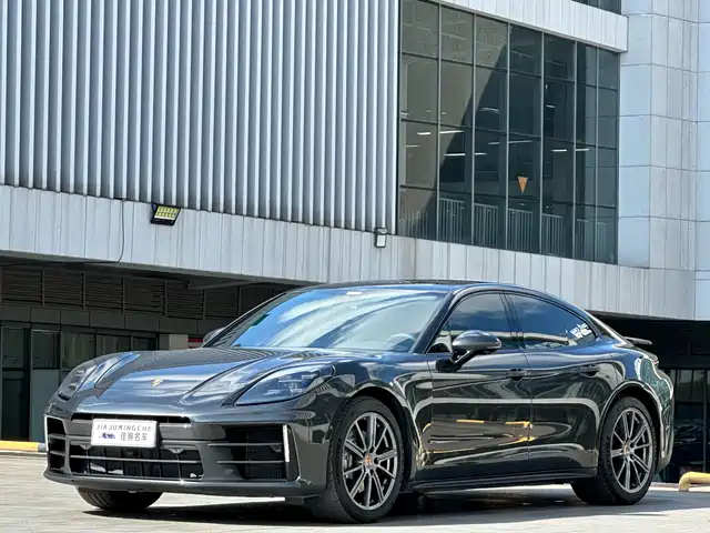 2024 Porsche Panamera