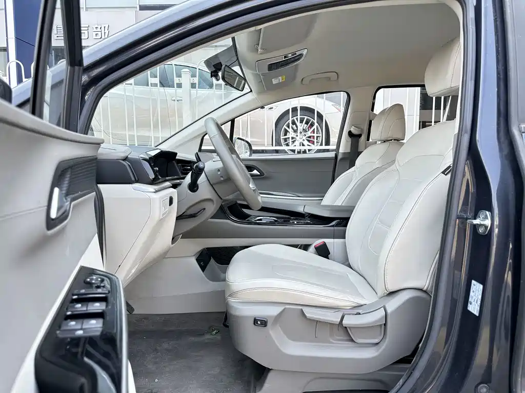 Hyundai Custo — миниатюра 9