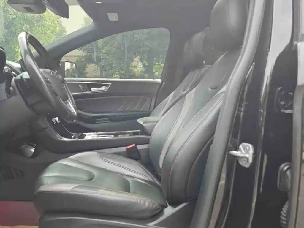 Ford Edge — миниатюра 7
