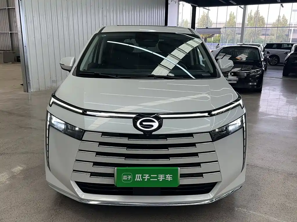 GAC Motor Trumpchi E8 PHEV — миниатюра 7