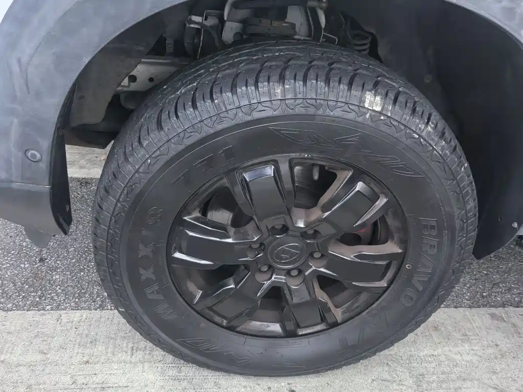 Maxus SAIC MAXUS D90 D90 2017 2.0T AT