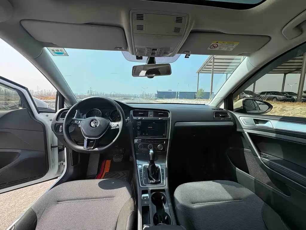 Volkswagen Golf — миниатюра 9
