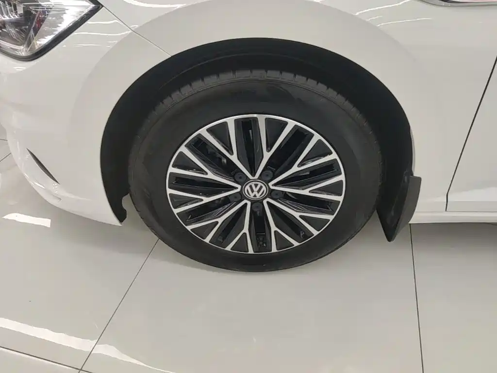 Volkswagen Sagitar — миниатюра 23