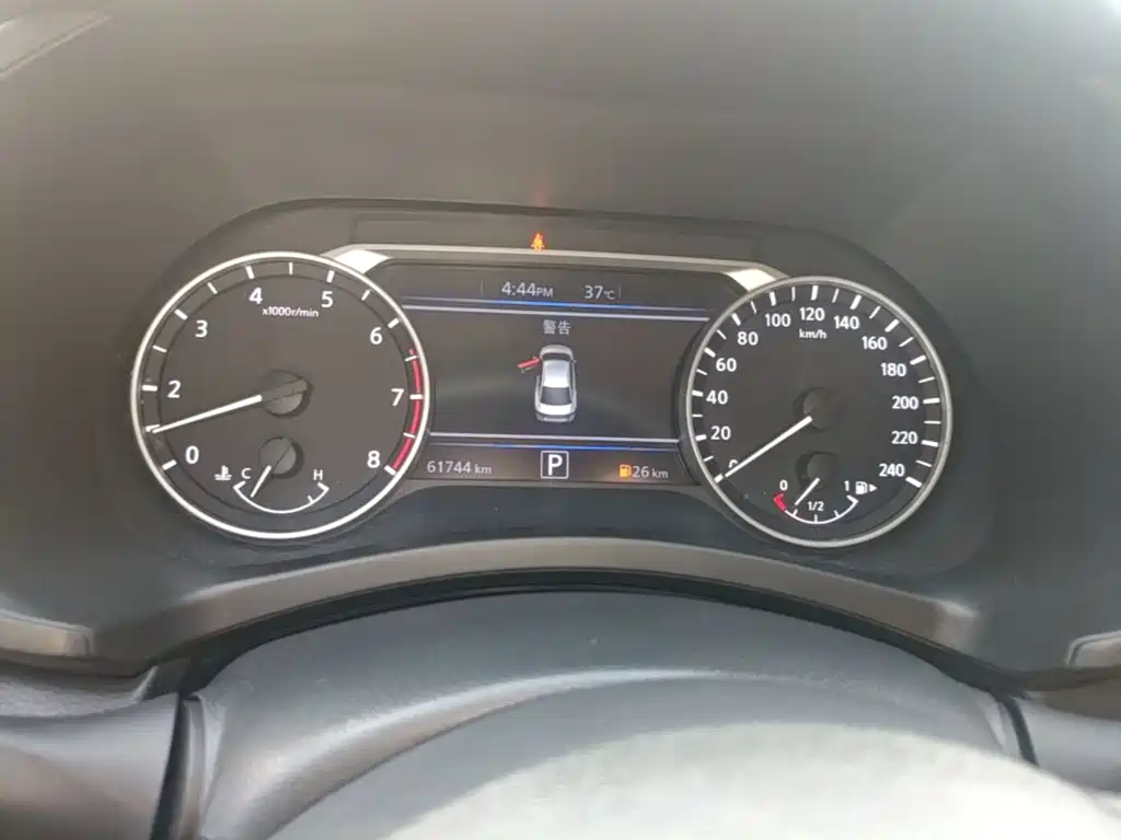 Nissan Sylphy — миниатюра 8