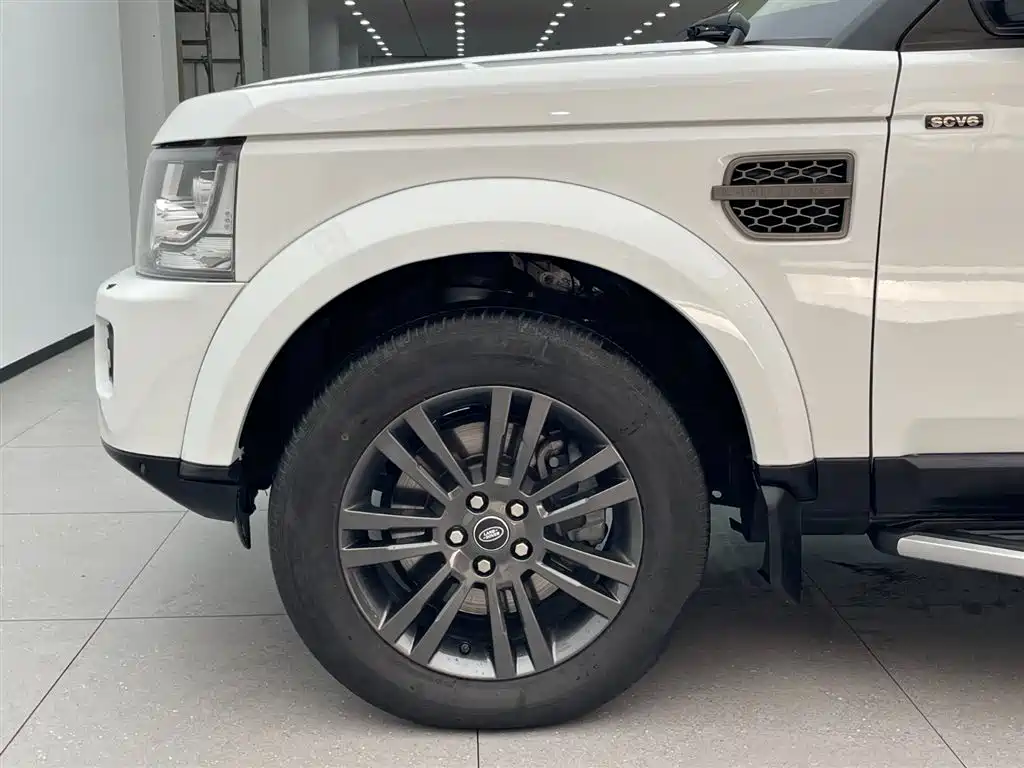 Land Rover Discovery 2016 3.0 SC V6 SE