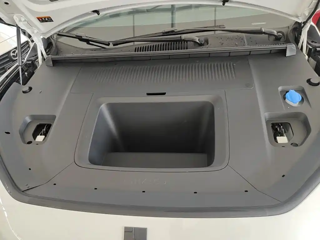 Lynk & Co Z20 — миниатюра 20