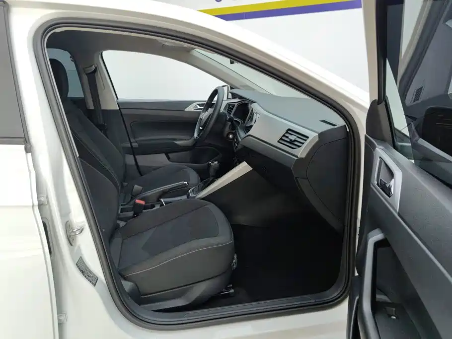 Volkswagen Polo — миниатюра 8