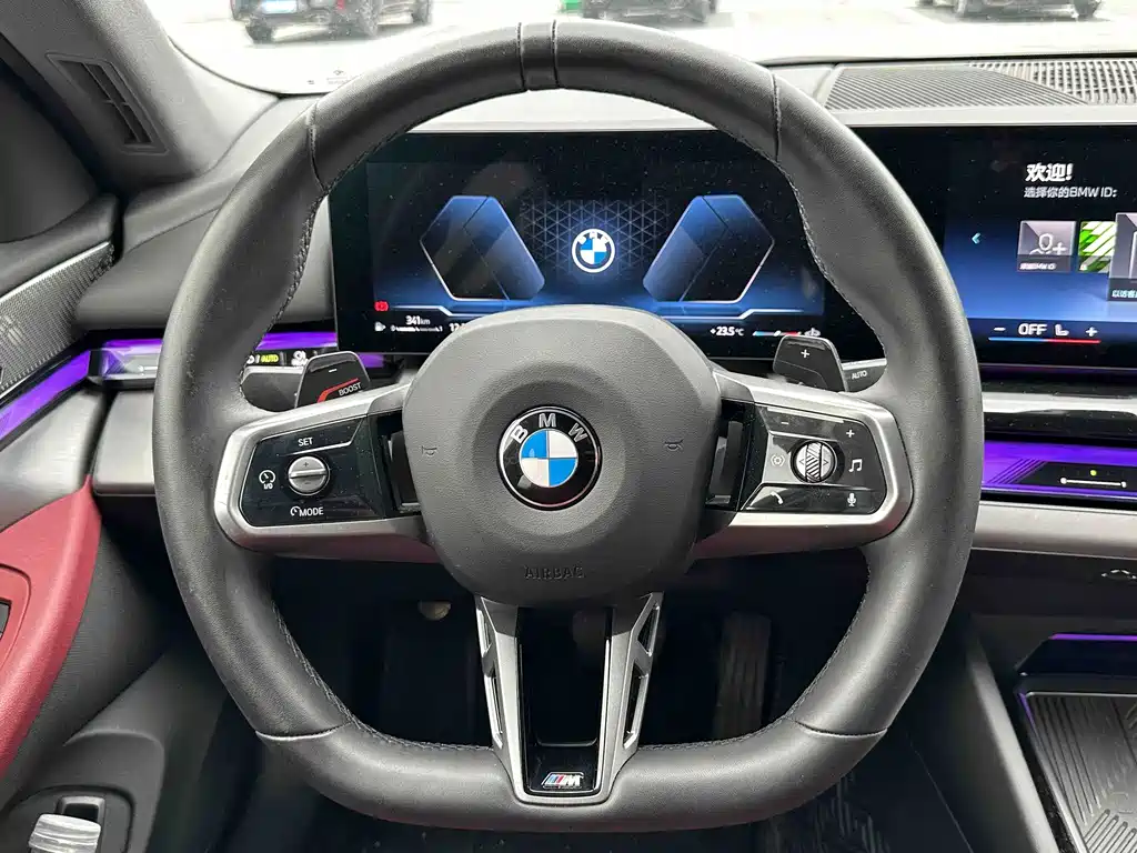BMW 5 Series — миниатюра 10