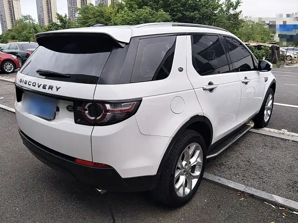 Land Rover Discovery Sport — миниатюра 7