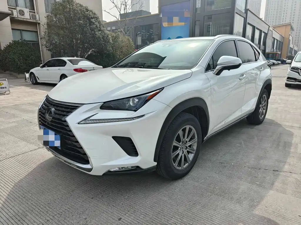 Купить Lexus NX