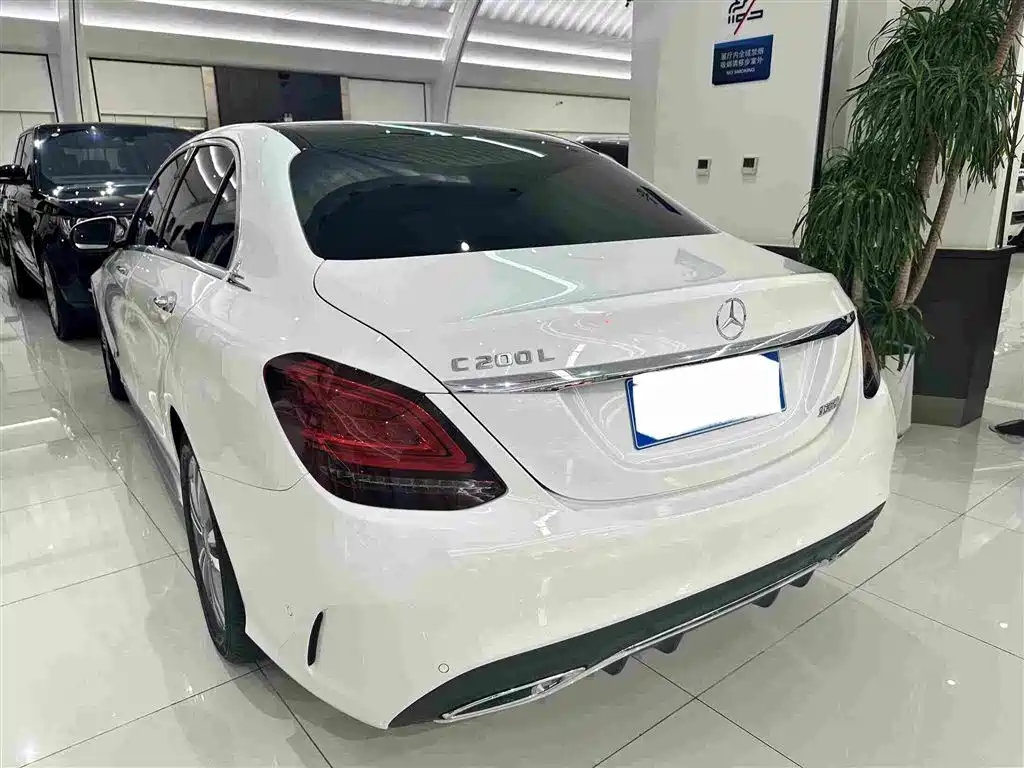 Mercedes-Benz C-Class — миниатюра 19