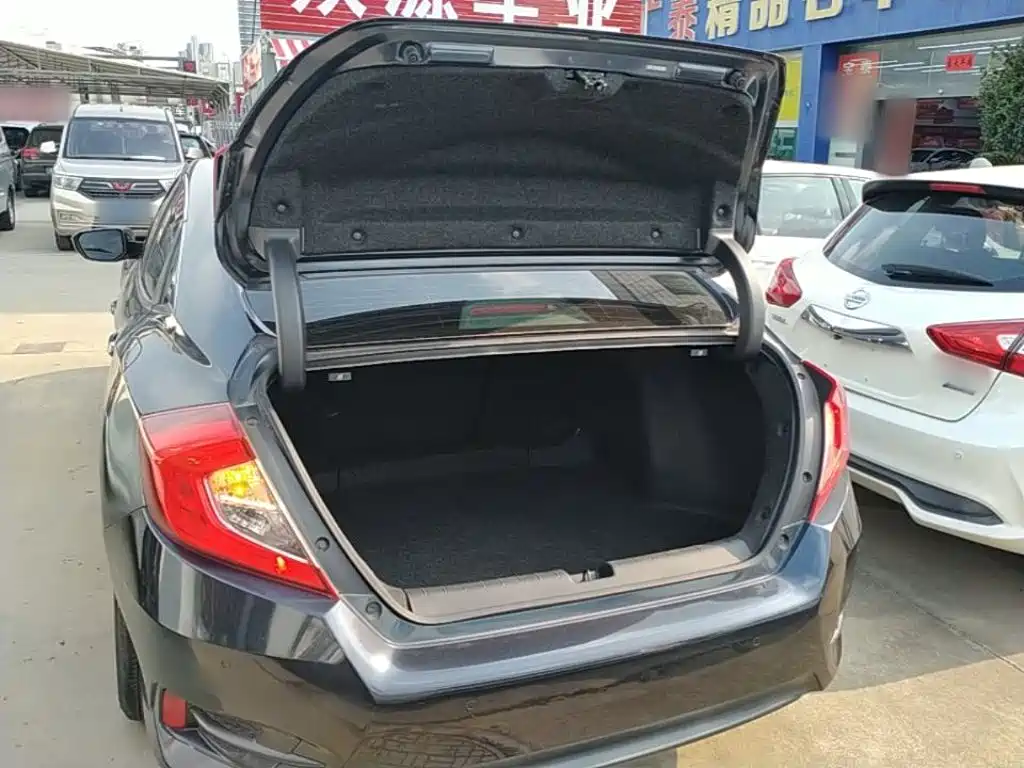 Honda Civic — миниатюра 19