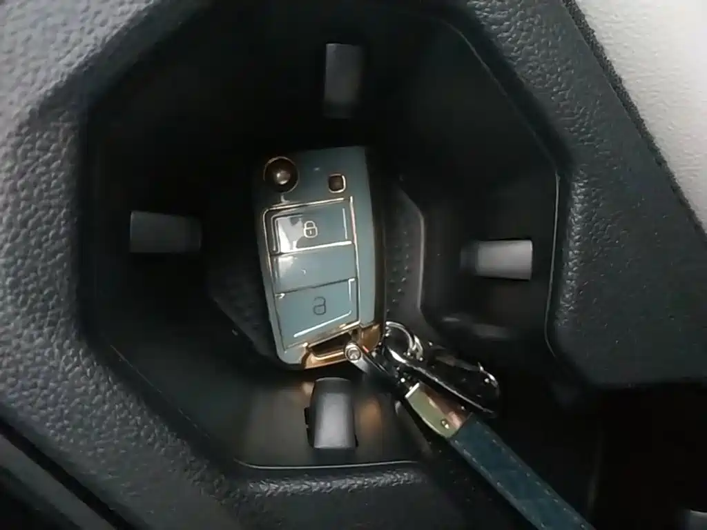 Volkswagen Lavida — миниатюра 9