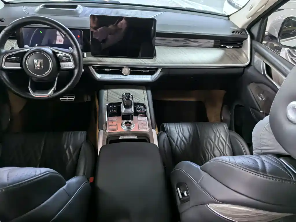 Tank 500 2022 3.0T Sport 5 мест