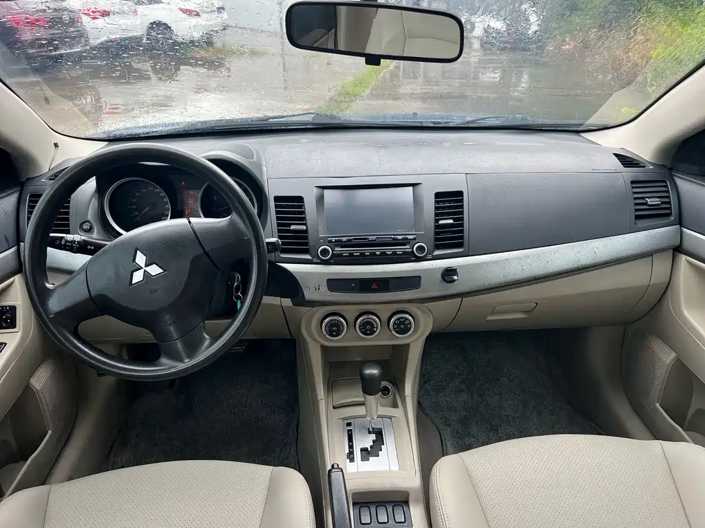 Mitsubishi Lancer EX — миниатюра 5