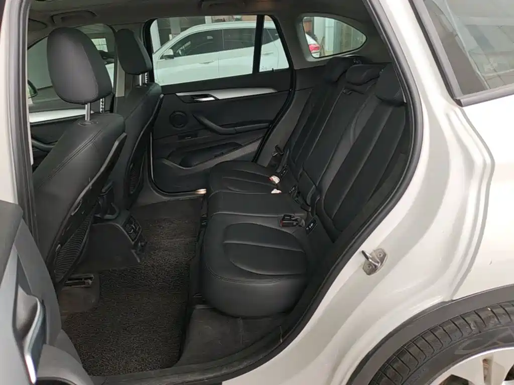 BMW X1 — миниатюра 17