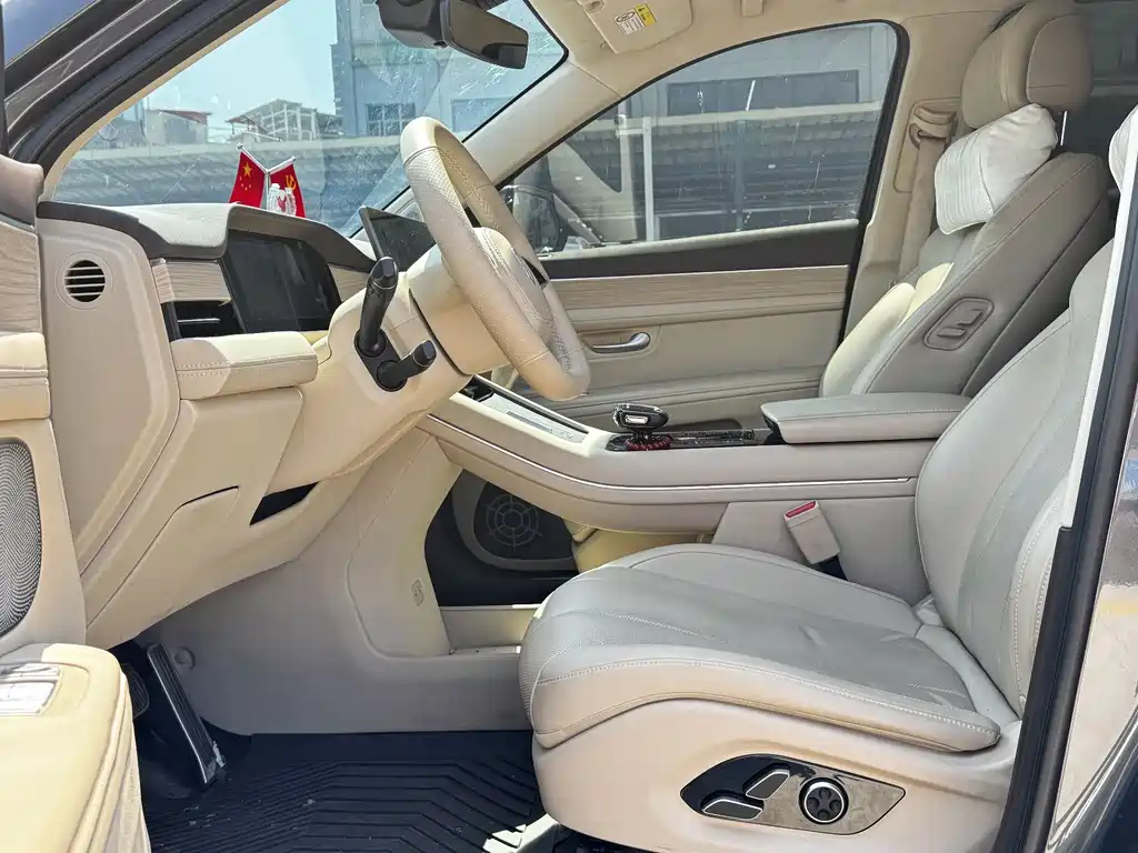 AITO ASK THE WORLD M7