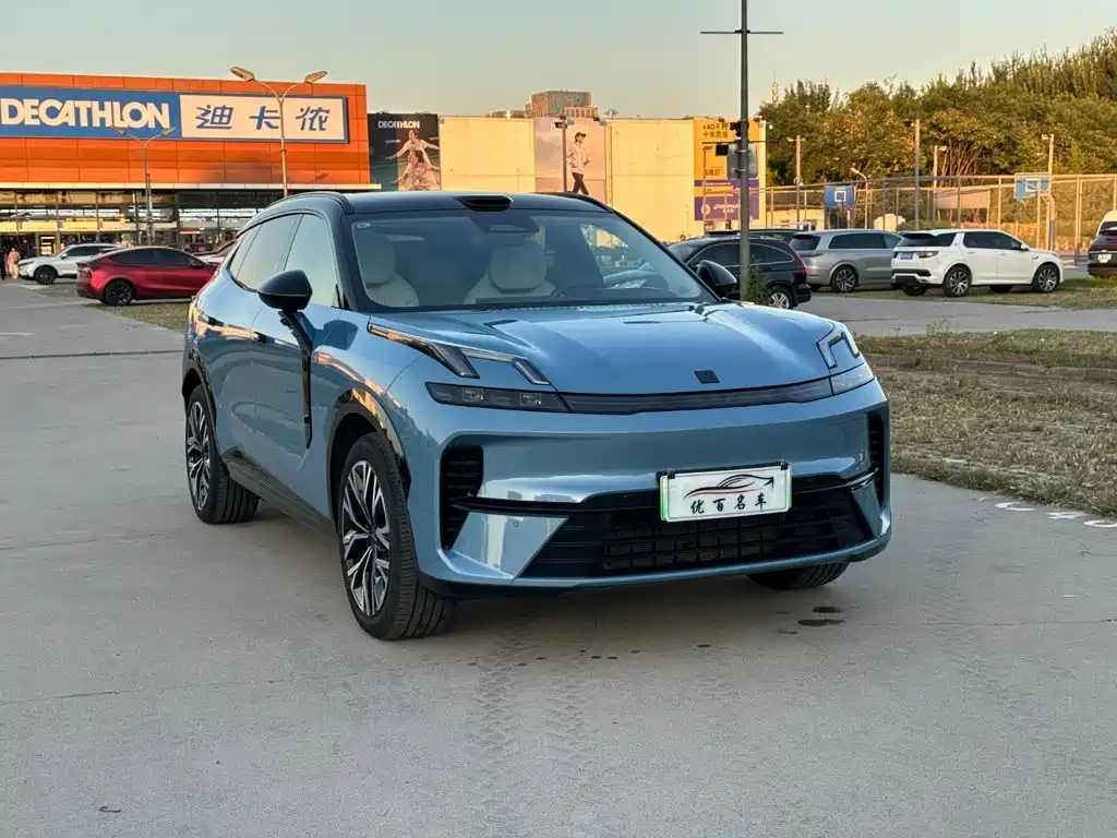 Lynk & Co 08 EM-P — миниатюра 3
