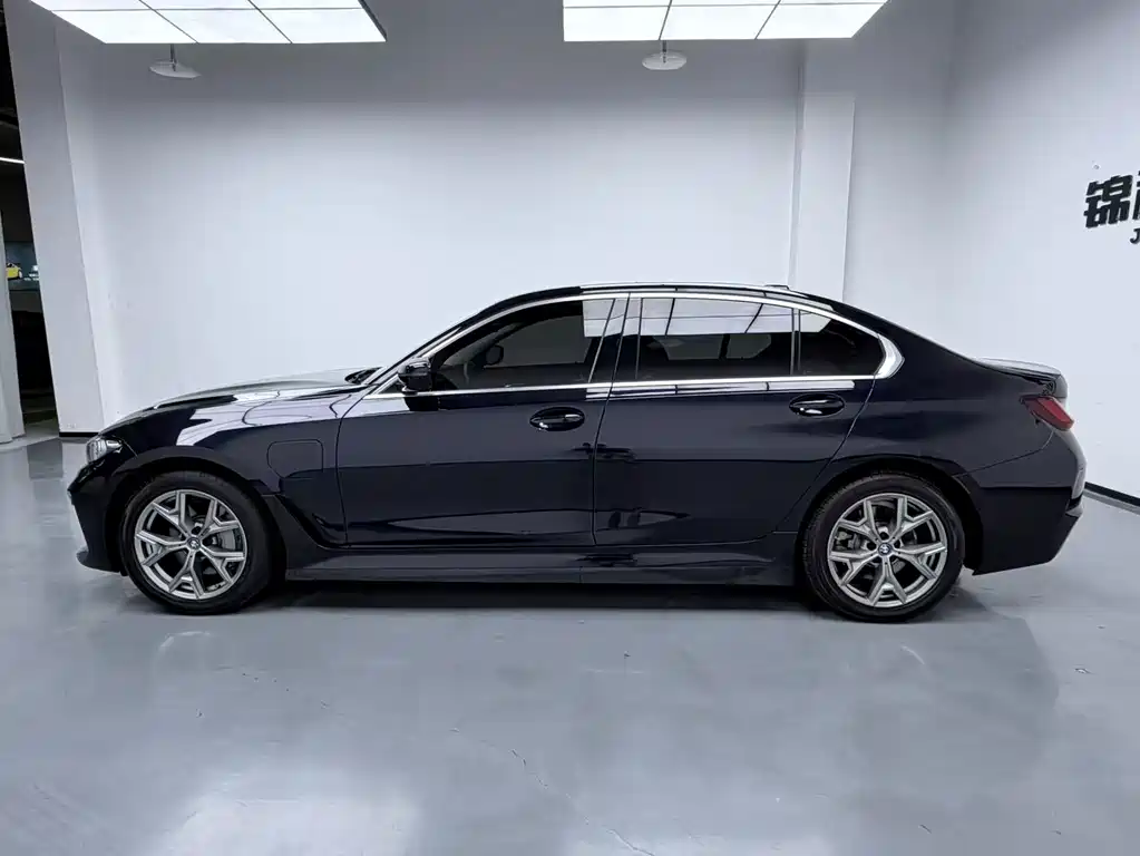 BMW i3 — миниатюра 7