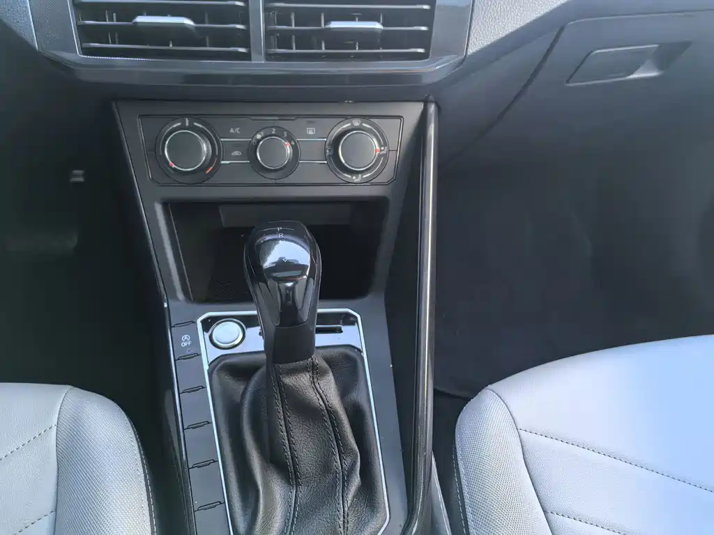 Volkswagen Lavida — миниатюра 12