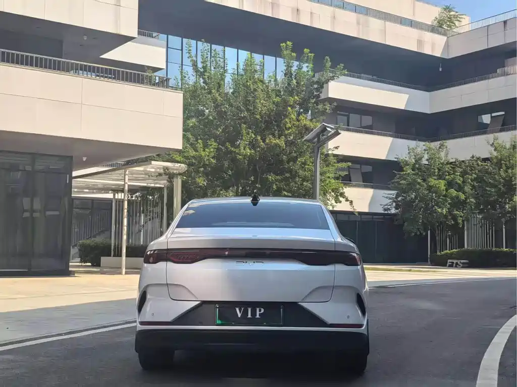 BYD Qin L — миниатюра 8