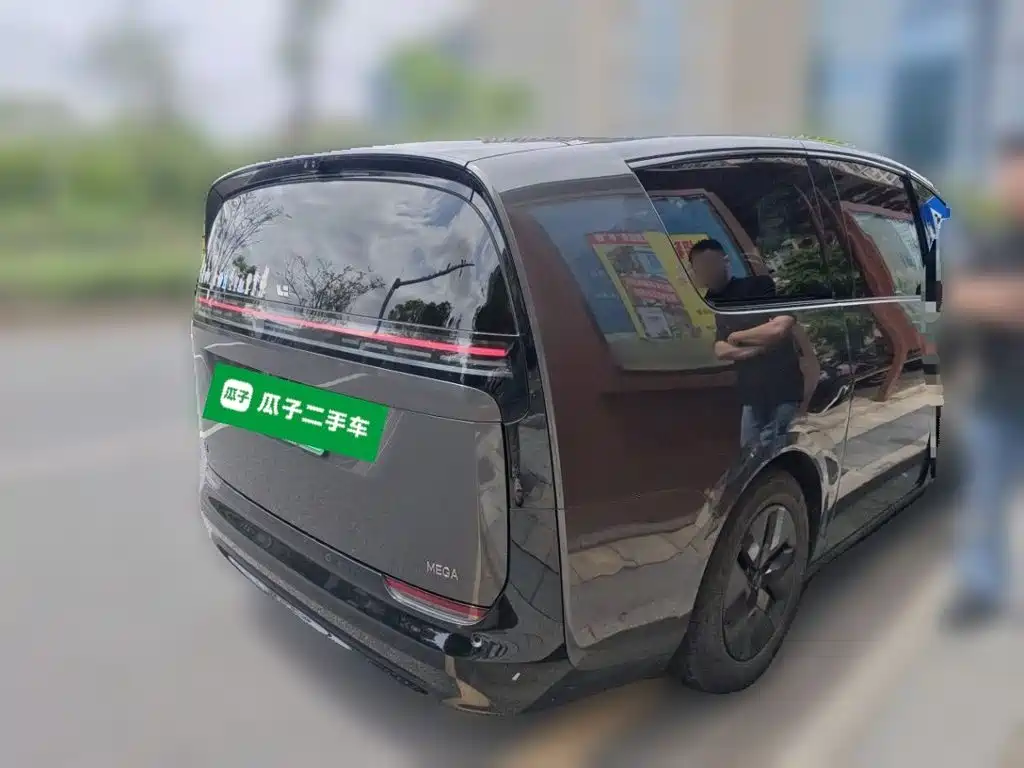 Li Auto Li MEGA — миниатюра 6