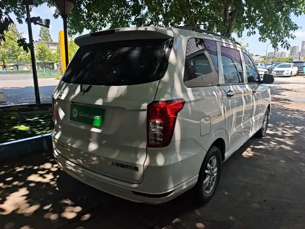 Wuling Hongguang — миниатюра 7