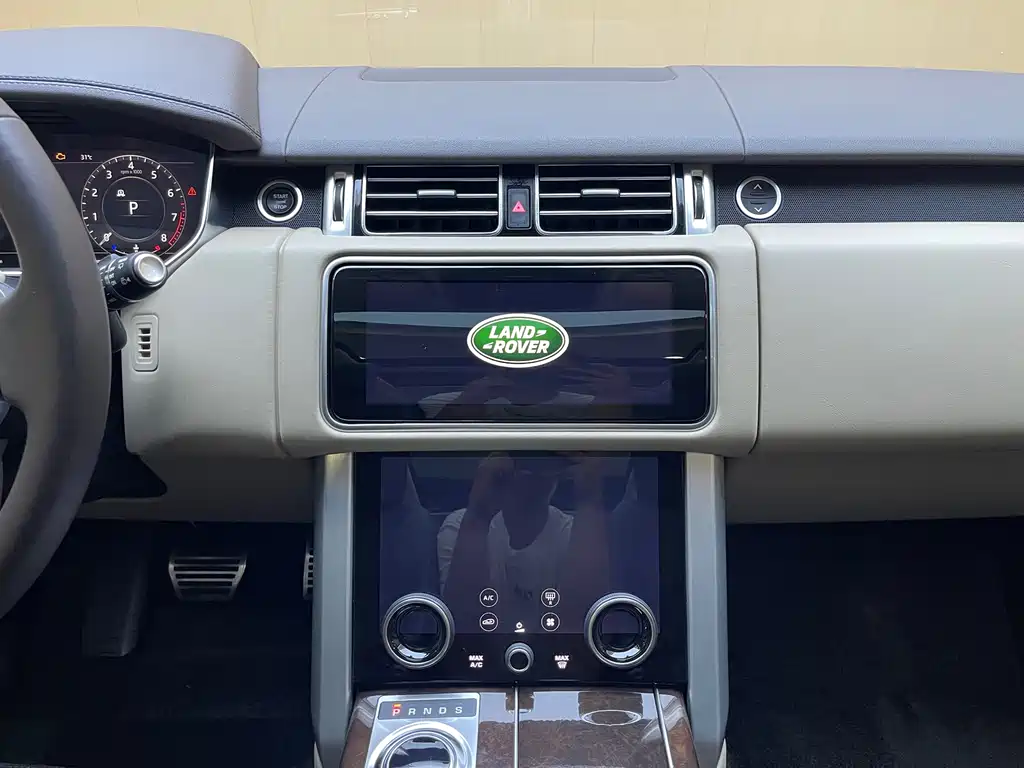 Land Rover Range Rover — миниатюра 13