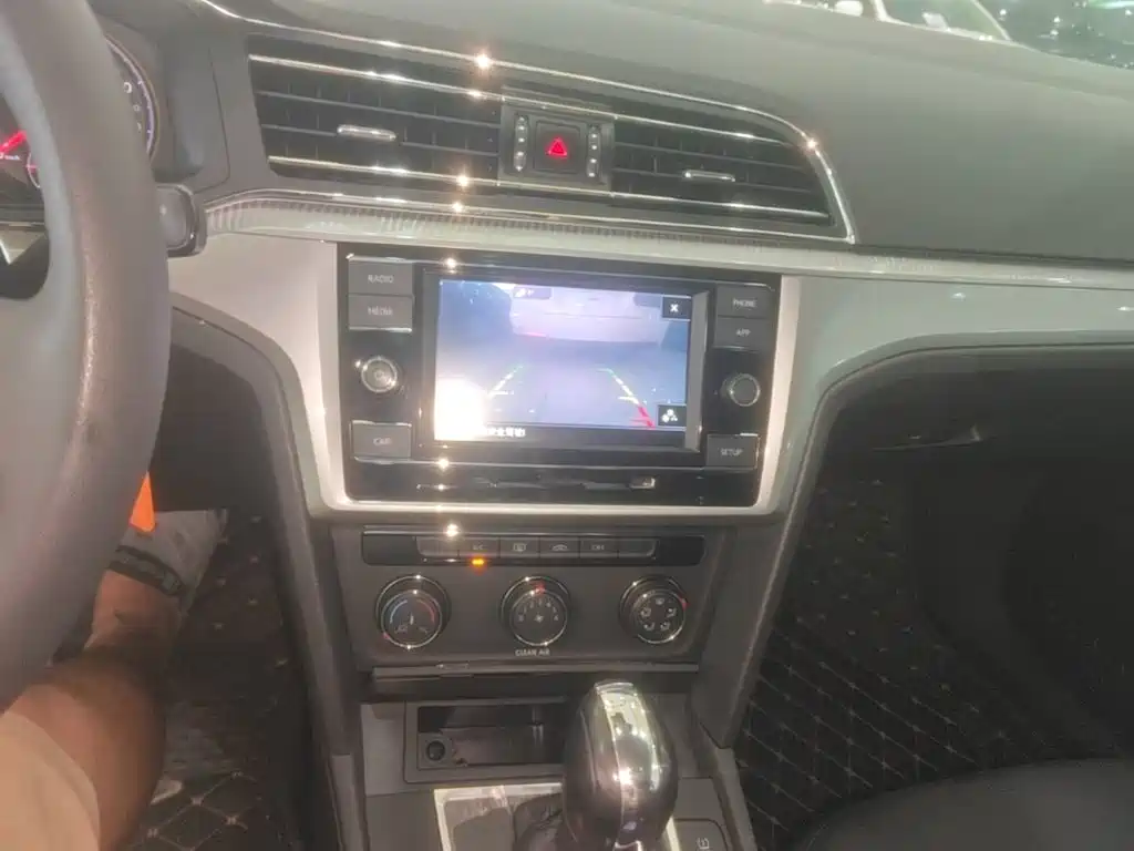Volkswagen Lamando — миниатюра 13
