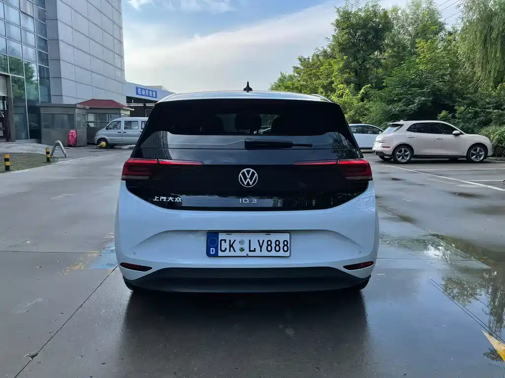 Volkswagen ID.3 — миниатюра 4