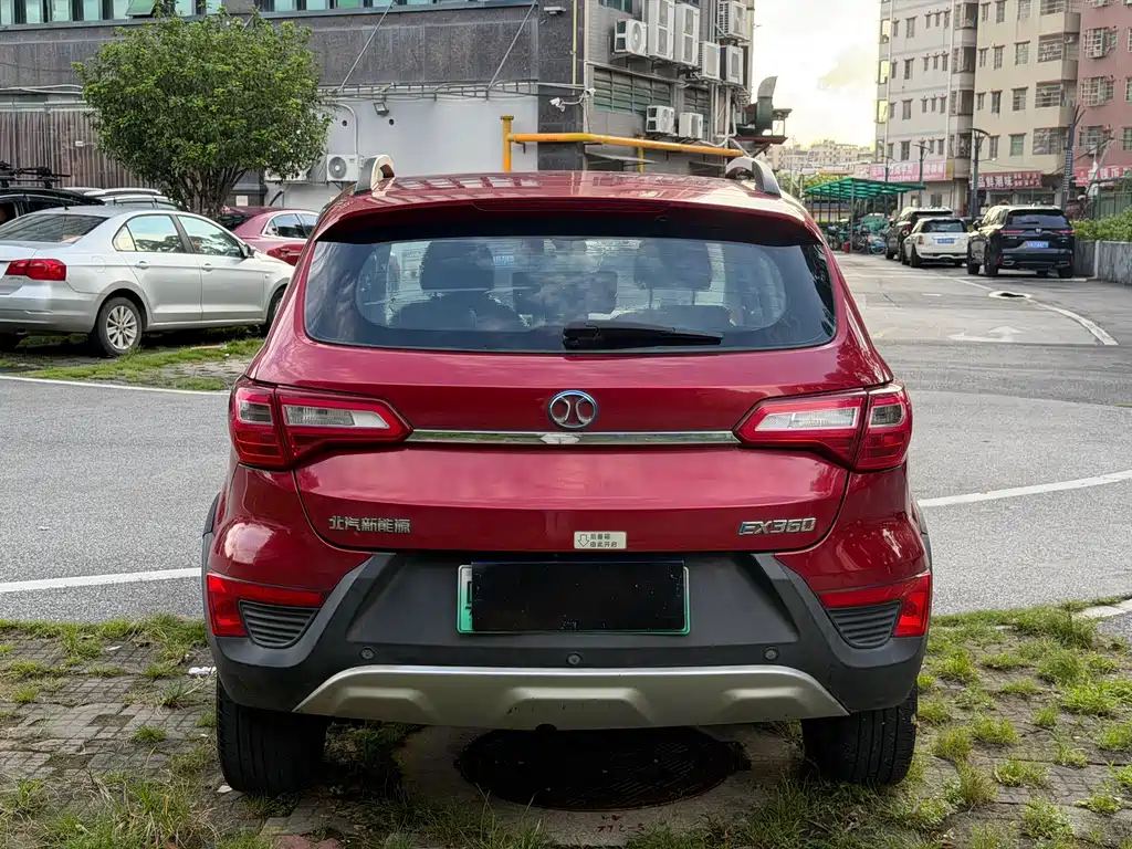BAIC New Energy EX — миниатюра 5